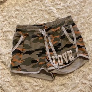 Camo jammie shorts 🧡